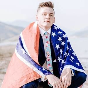 Meet your Posher, Chandler david